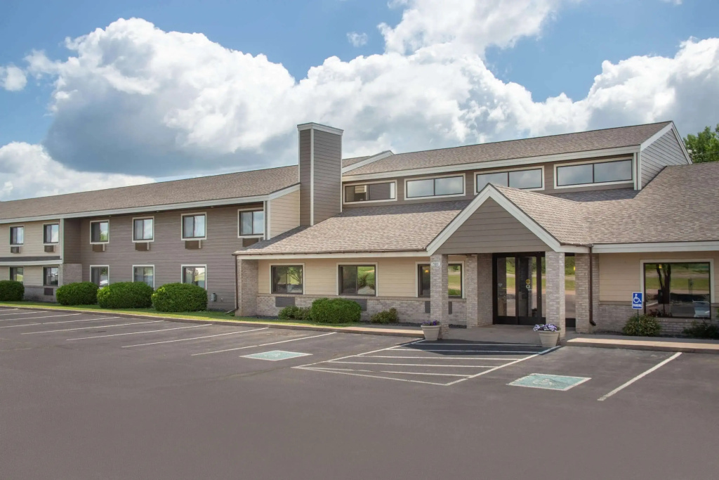 photo 1 of AmericInn by Wyndham Hayward