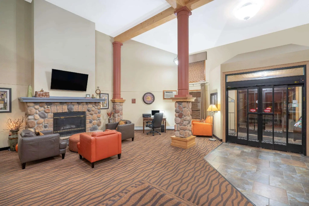 photo 1 of AmericInn by Wyndham Rogers