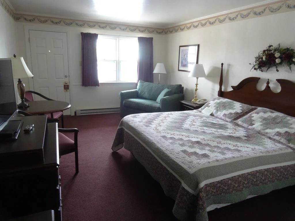 photo 1 of Amish Country Motel
