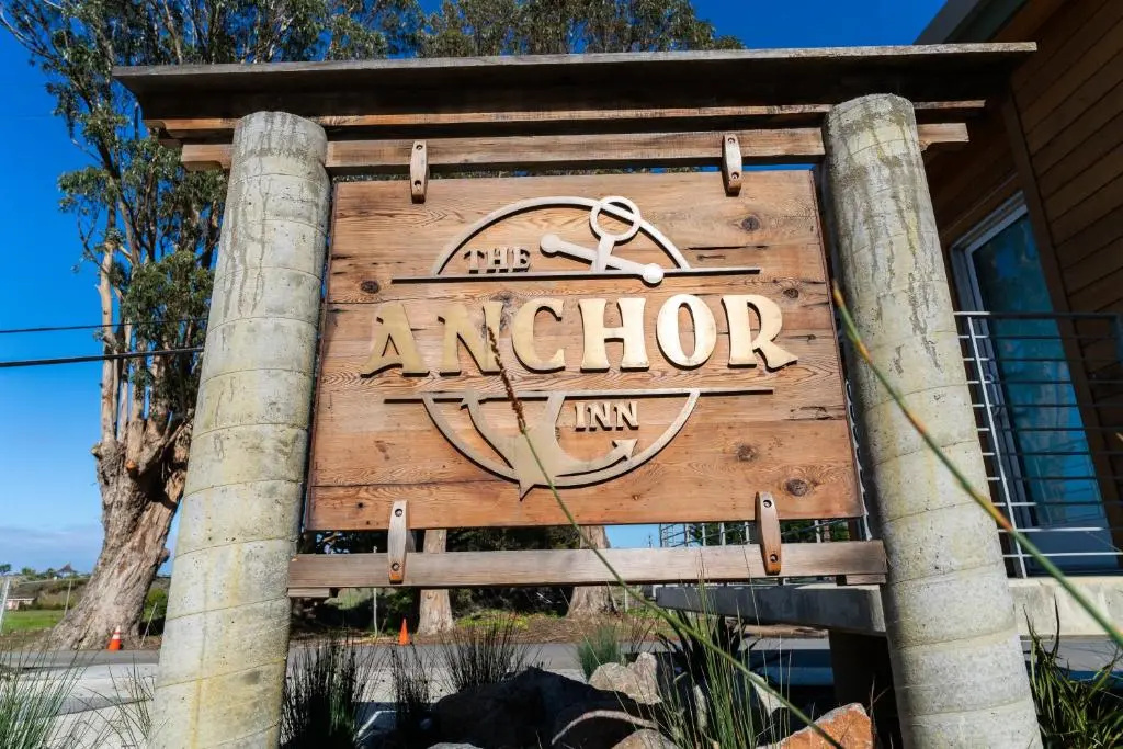 photo 1 of anchor inn pacifica