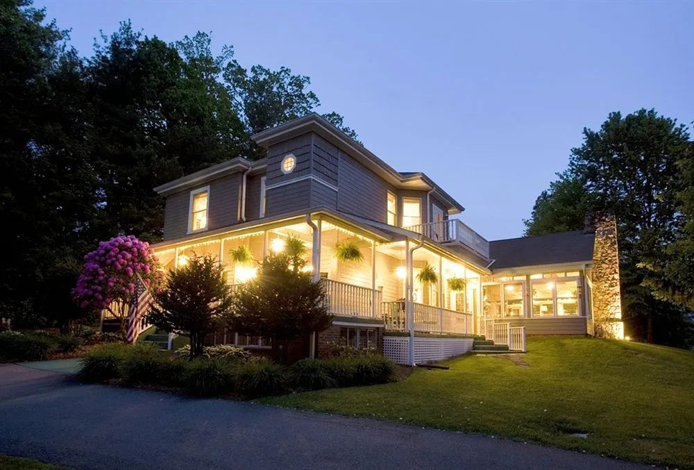 photo 1 of Andon-Reid Inn B&B