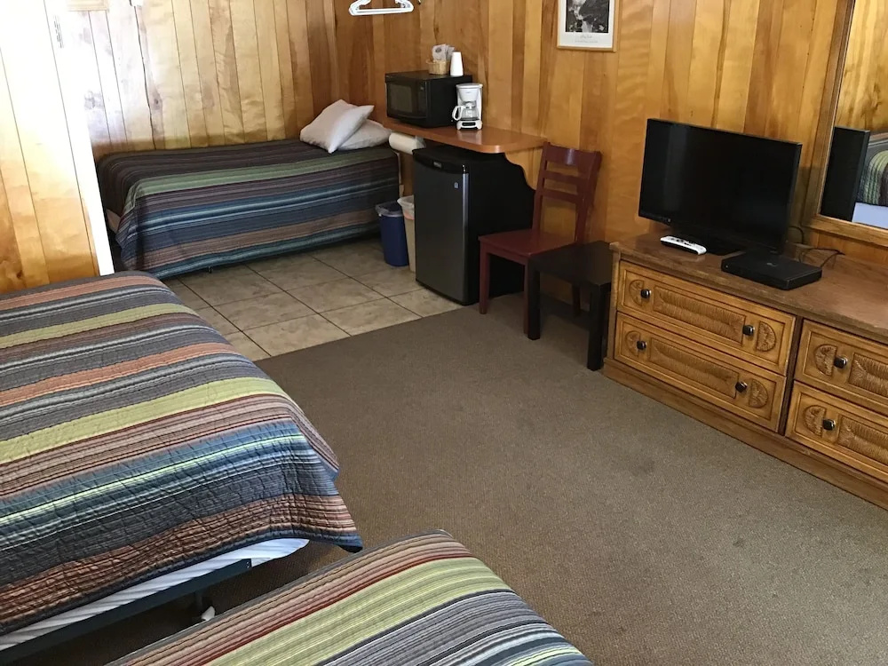 photo 1 of Andruss Motel