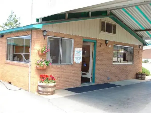 photo 1 of Aneth Lodge