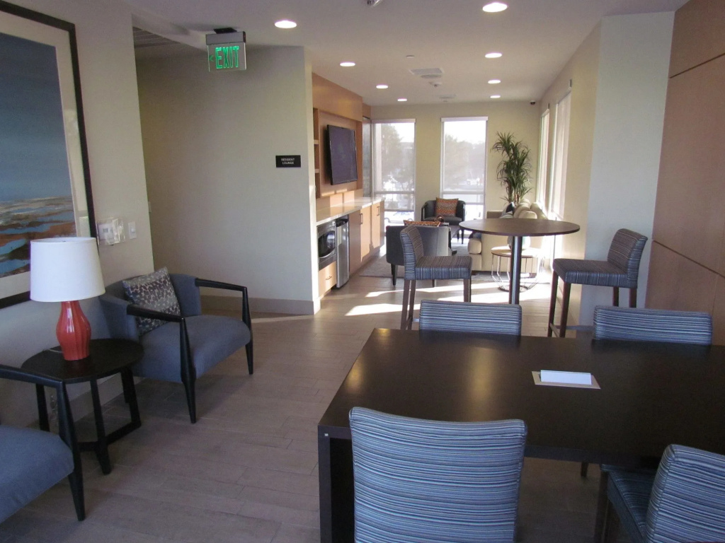 photo 1 of Apartment with Full Amenities - Miracle Mile