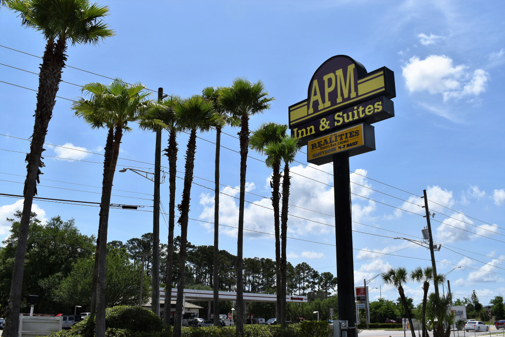 photo 1 of Apm Inn Hotel