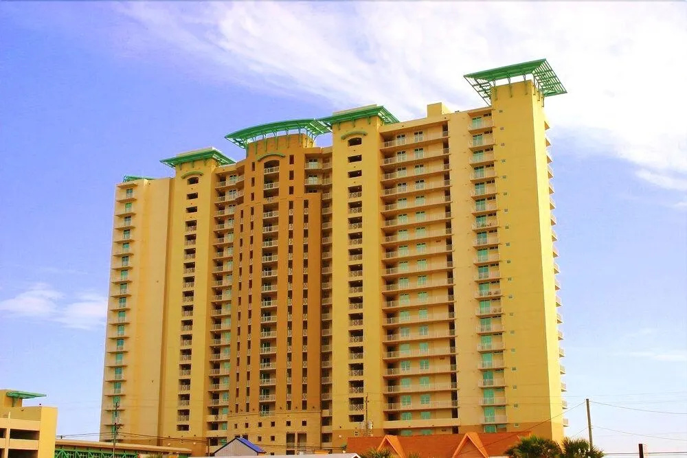 photo 1 of Aqua 1903 193920 by RedAwning