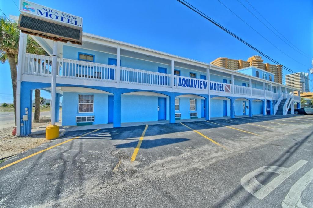 photo 1 of Aqua View Motel