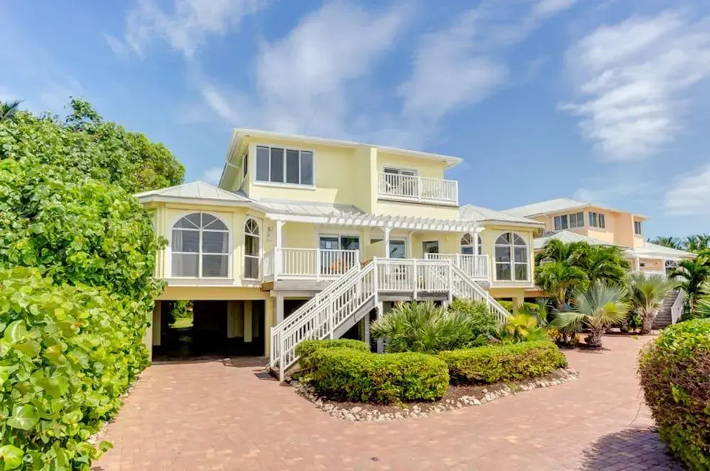 photo 1 of Ark-captiva Beach Villas