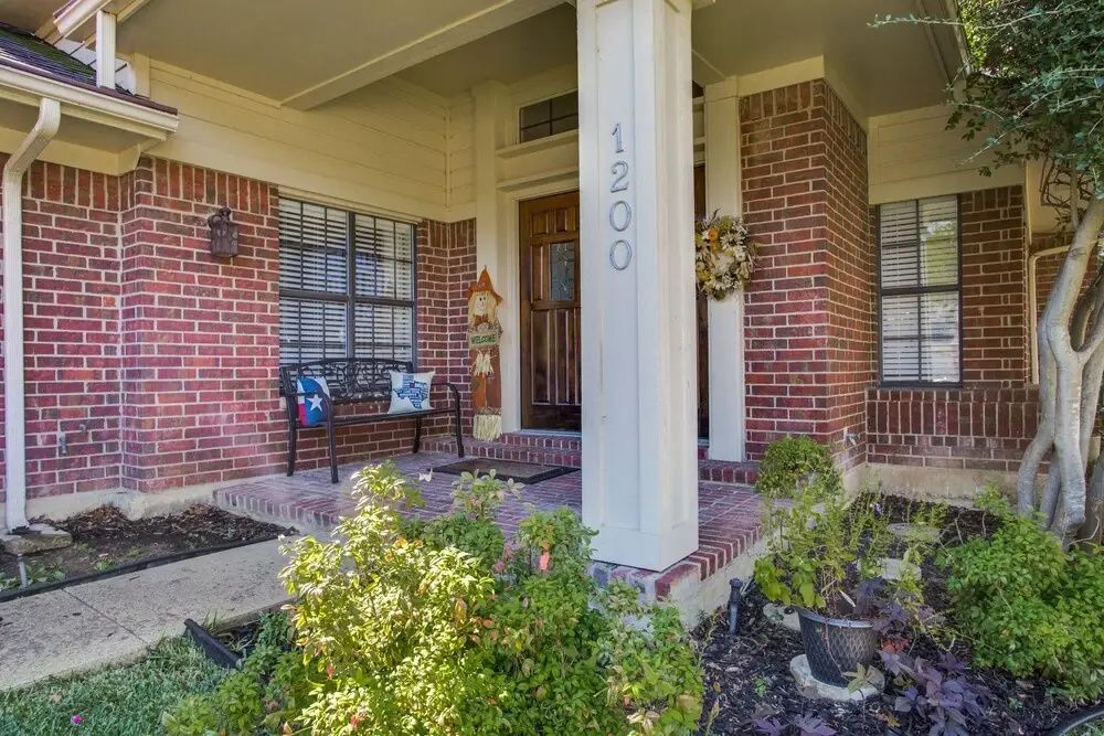 photo 1 of Arlington Manor - 5br/3ba Sleeps 18+ Hottub/firepit 5 Bedrooms 3 Bathr