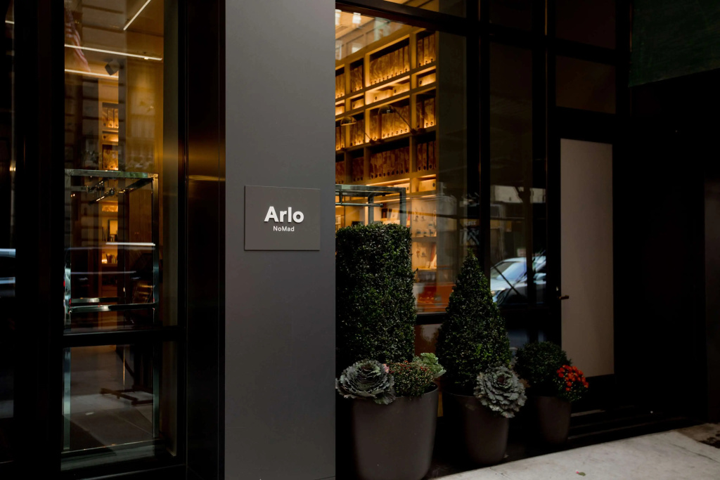 photo 1 of Arlo NoMad