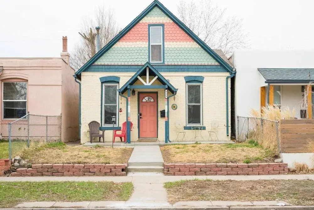 photo 1 of Artisan Victorian Spacious Backyard Great Location