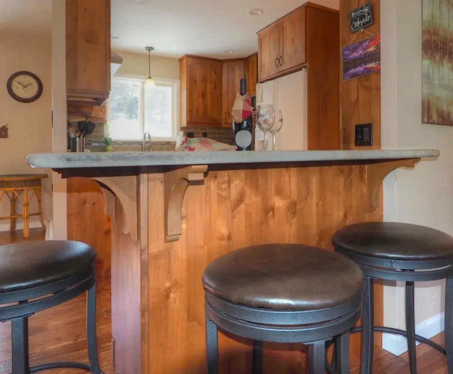 photo 1 of Aspen Grove Retreat - 3 Br Home