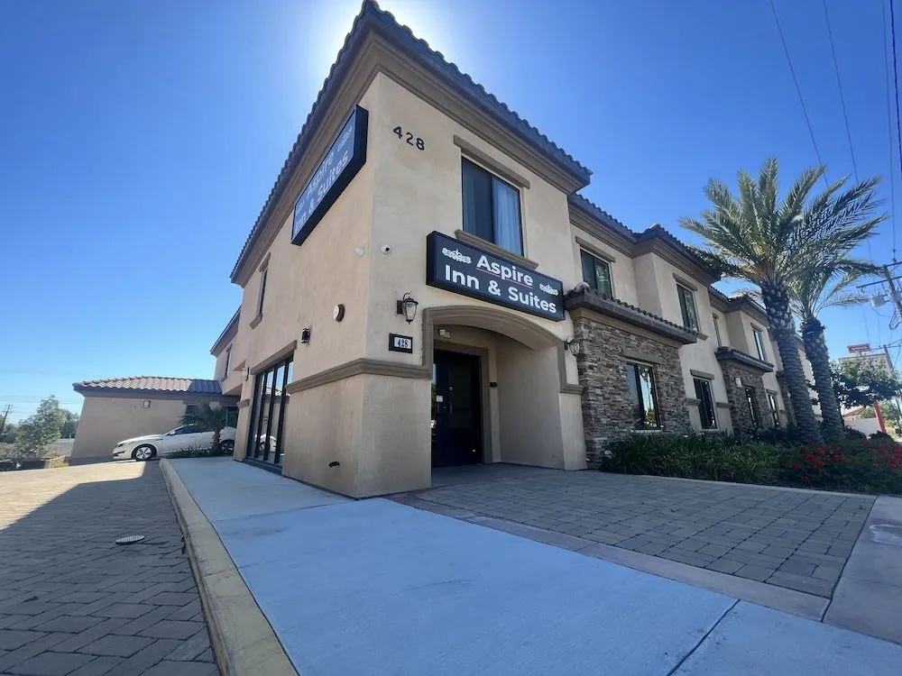 photo 1 of Aspire Inn & Suites Orange