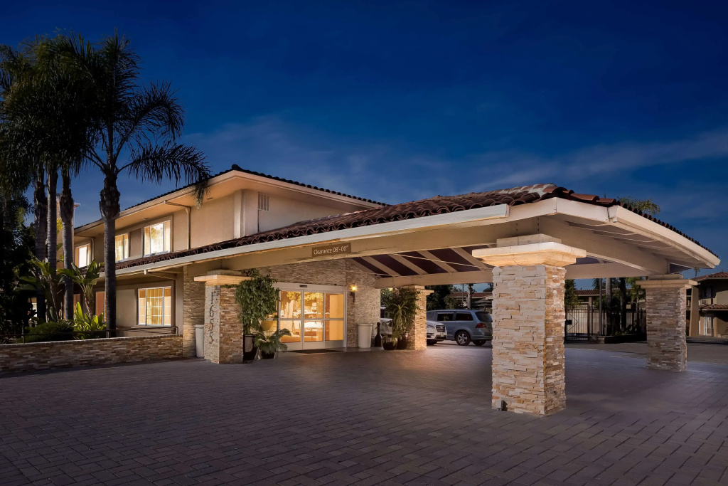 photo 1 of Best Western University Inn Santa Clara