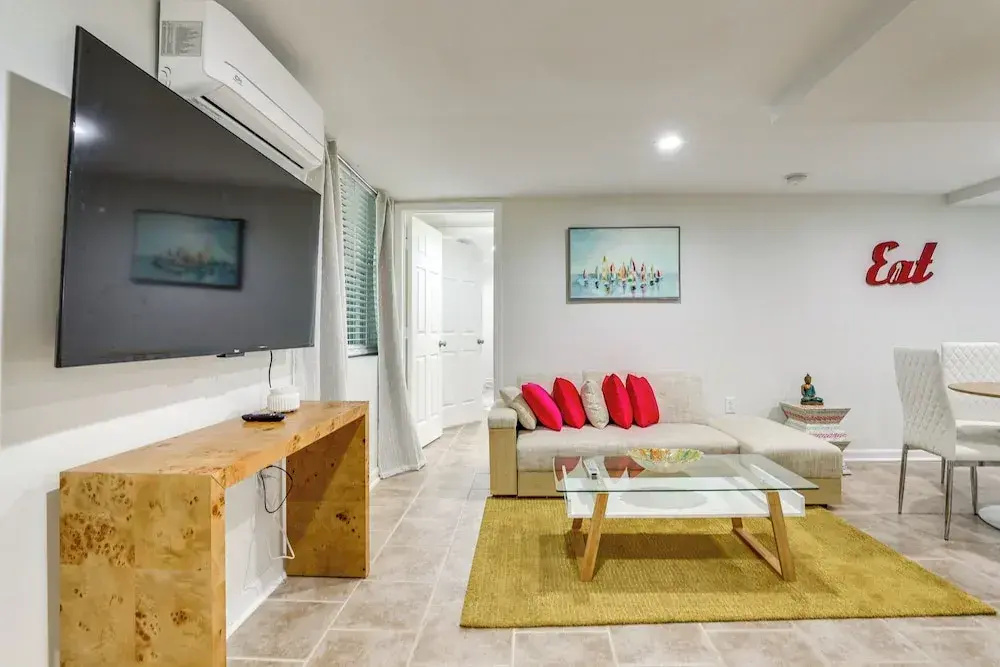 photo 1 of Atlanta Area Apt Near Hospitals, Great for Nurses!