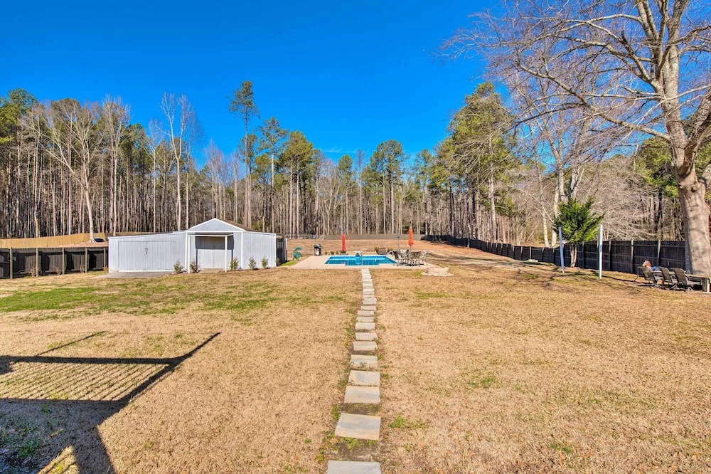 photo 1 of Pet-friendly Atlanta Area Home w/ Private Pool!