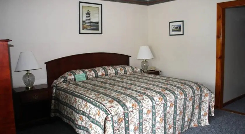 photo 1 of Aurora Inn And Motel