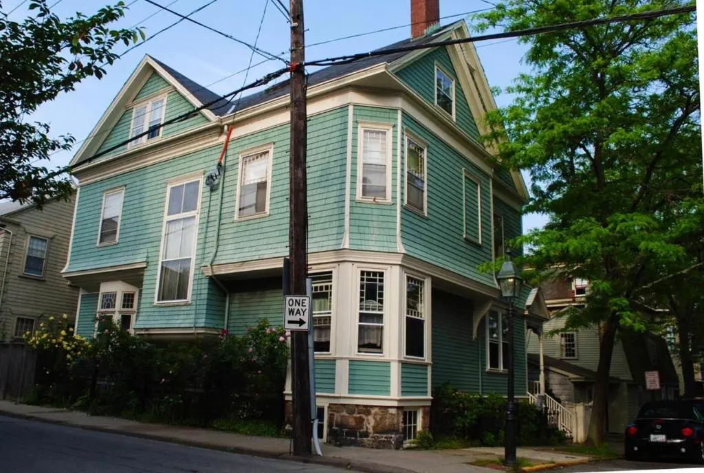 photo 1 of Austin House Inn