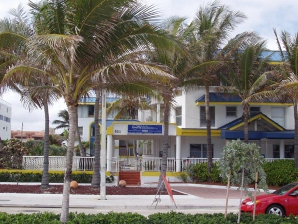 photo 1 of Avalon Waterfront Inns