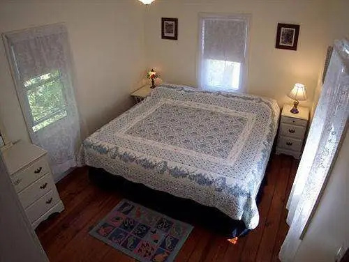 photo 1 of Avon Manor House at 322