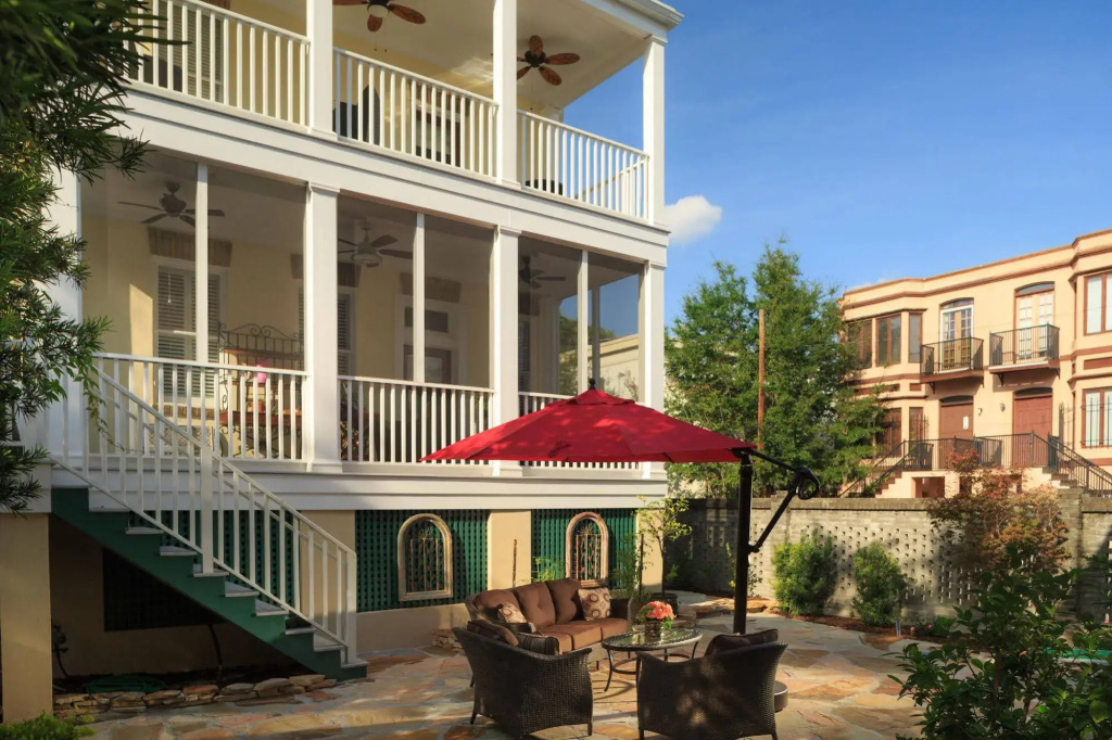 photo 1 of Azalea Inn and Villas