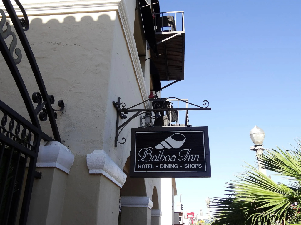 photo 1 of Balboa Inn, On the Beach