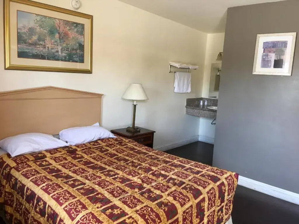 photo 1 of SandPiper Motel - Los Angeles