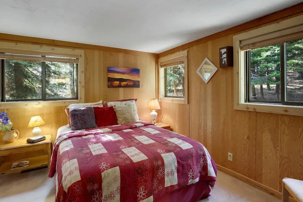 photo 1 of Barking Pine Cabin 915 2 Bedrooms 2 Bathrooms Cabin
