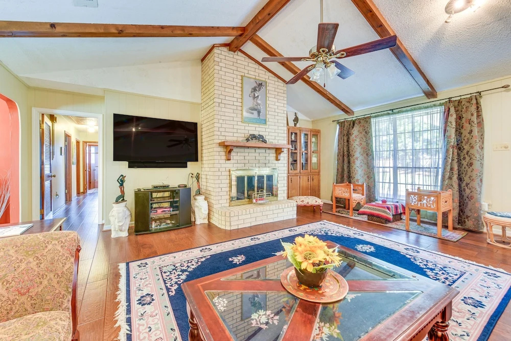 photo 1 of Baton Rouge Retreat w/ Private Patio!
