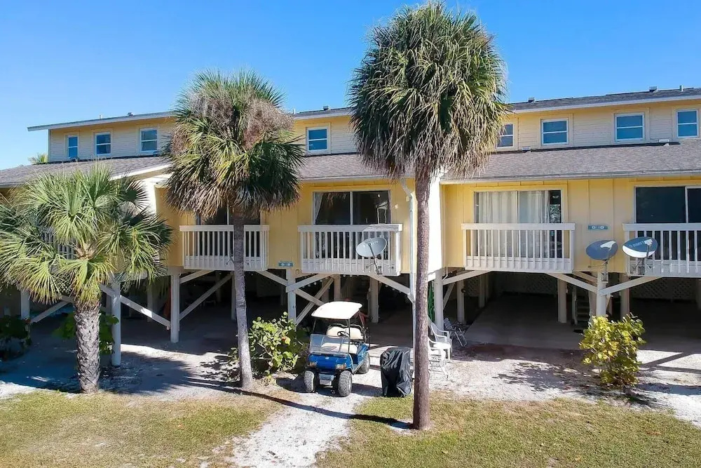 photo 1 of Bay Breezes At Hideaway Bay! Waterfront, Free Kayaks, Golf Cart 2 Bedroom Condo by Redawning
