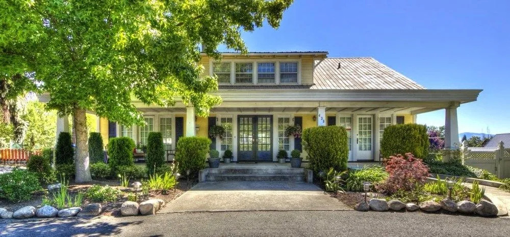 photo 1 of Bayberry Inn