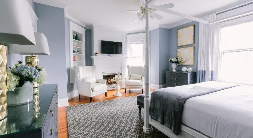 photo 1 of Bayberry Inn of Newport