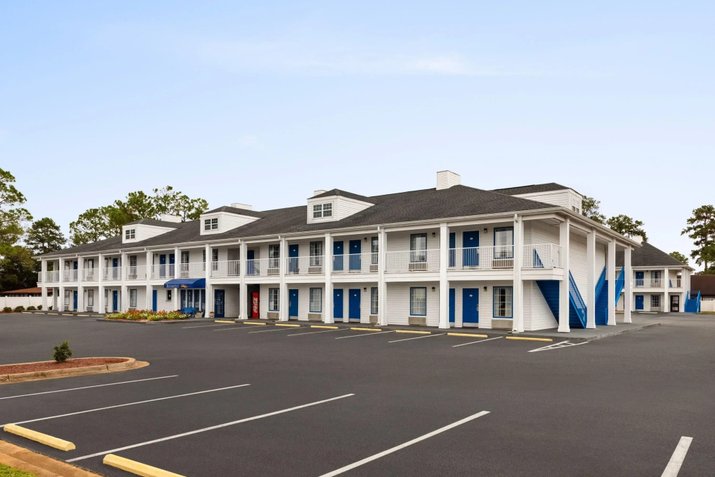 photo 1 of Baymont by Wyndham Albany at Albany Mall