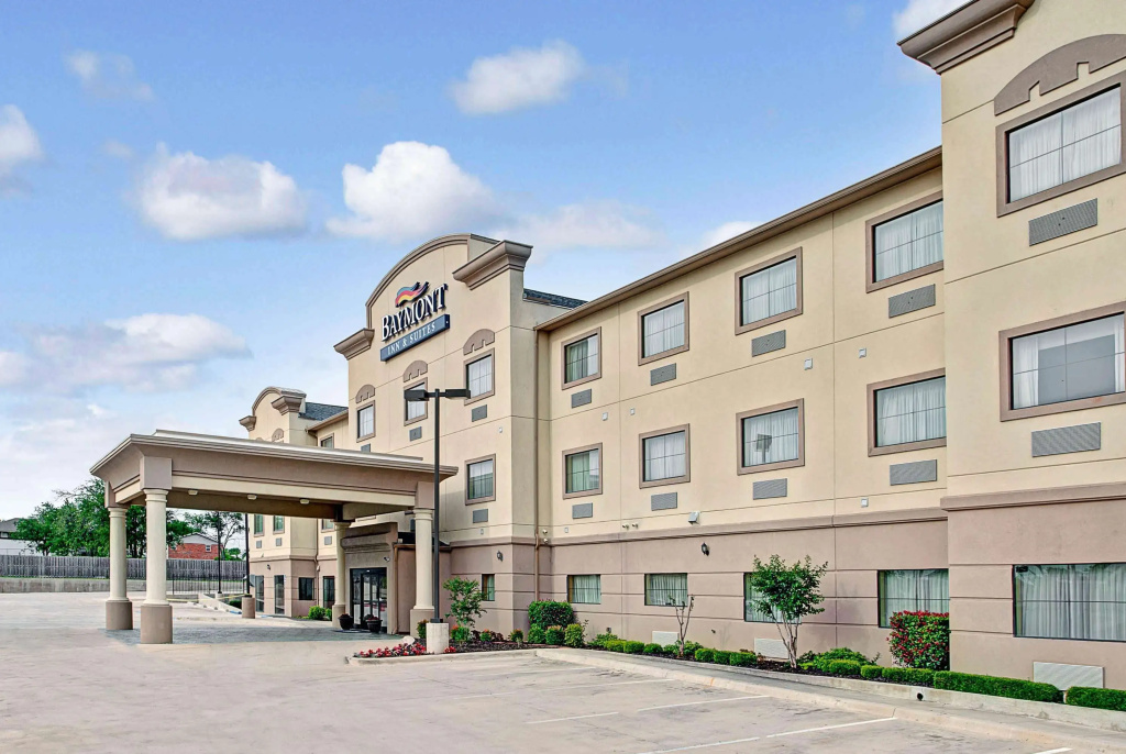 photo 1 of Best Western Decatur Inn