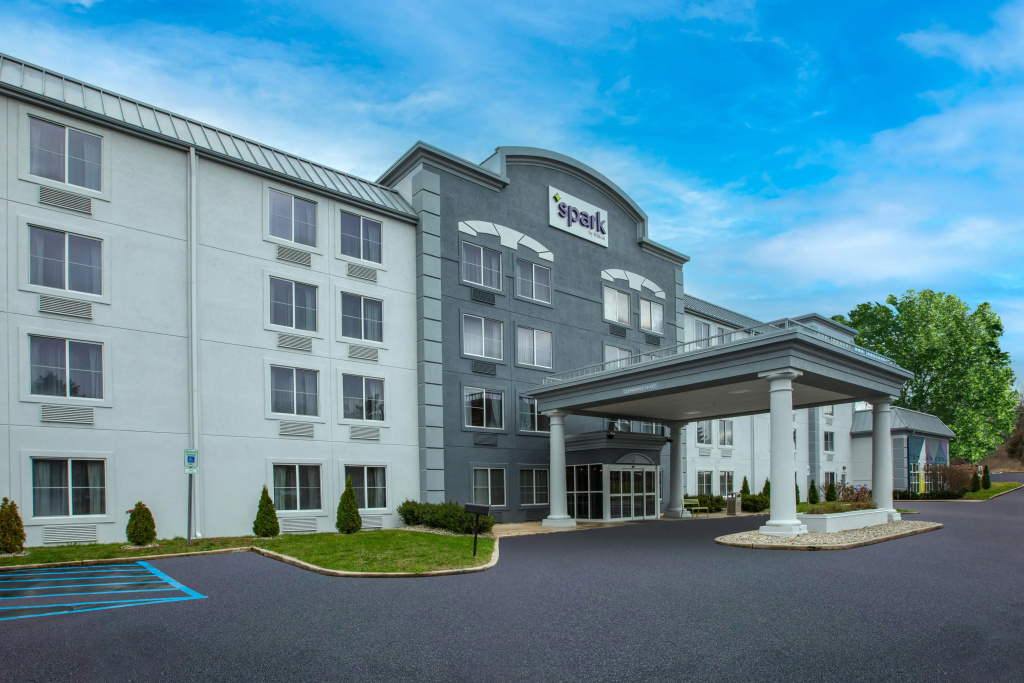 photo 1 of Baymont by Wyndham Grand Rapids N/Walker