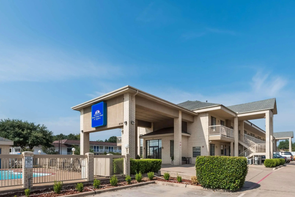 photo 1 of Americas Best Value Inn & Suites Ft. Worth S