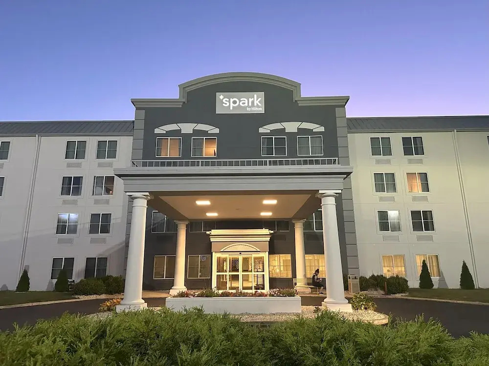 photo 1 of Baymont Inn And Suites Grand Rapids
