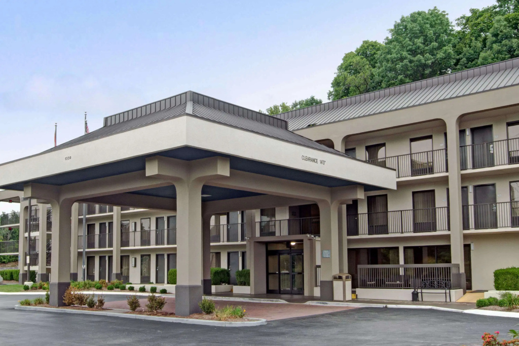 photo 1 of Baymont by Wyndham Nashville