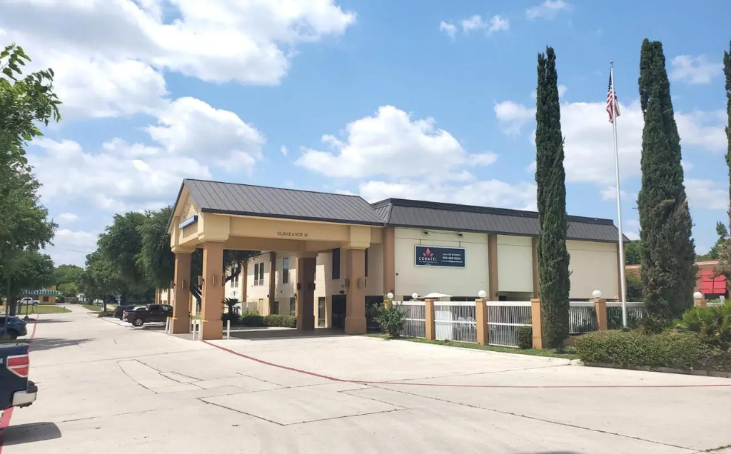 photo 1 of Coratel Inn & Suites by Jasper New Braunfels IH-35 EXT 189
