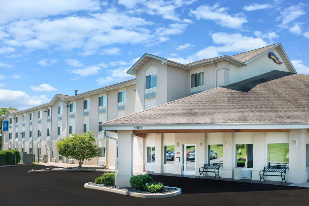 photo 1 of Baymont by Wyndham Rolla