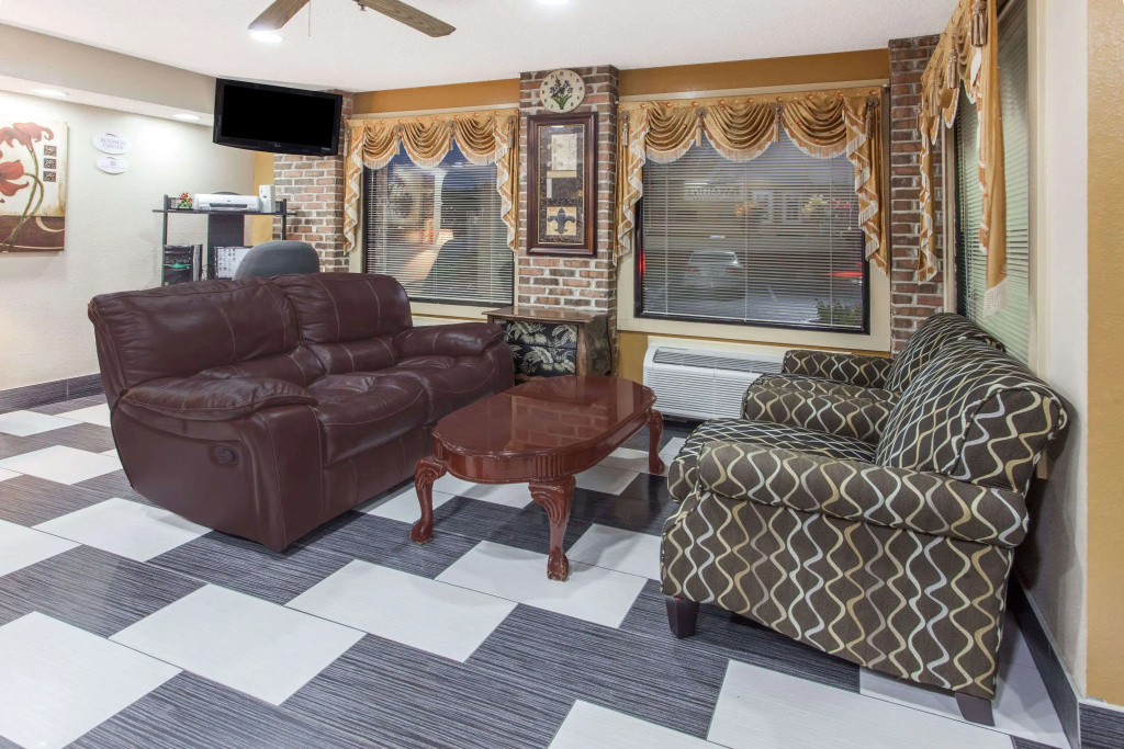 photo 1 of Baymont by Wyndham Smyrna