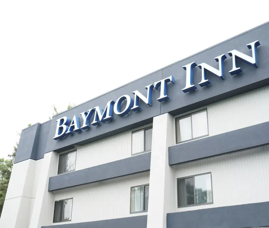 photo 1 of Baymont Inn & Suites Bridgeport/frankenmuth