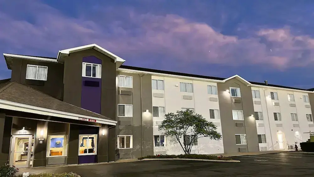 photo 1 of College Inn