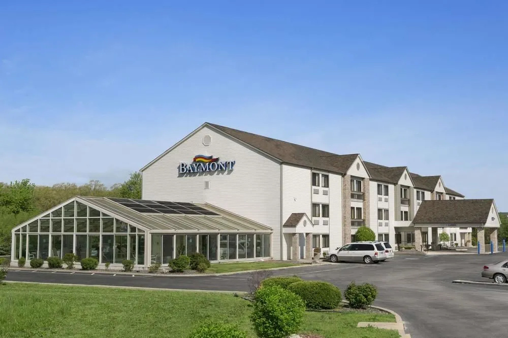 photo 1 of Baymont by Wyndham Sullivan