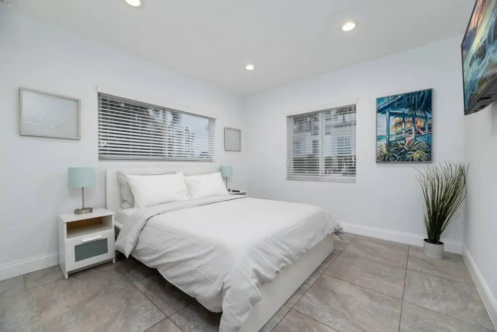 photo 1 of Bayshore Breeze 1 - Fort Lauderdale Beach