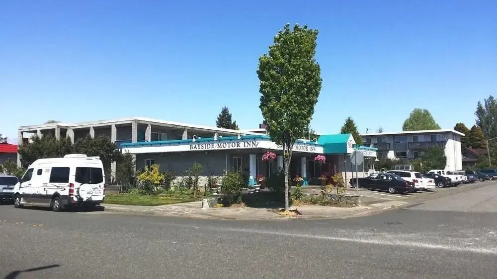 photo 1 of Bayside Motor Inn
