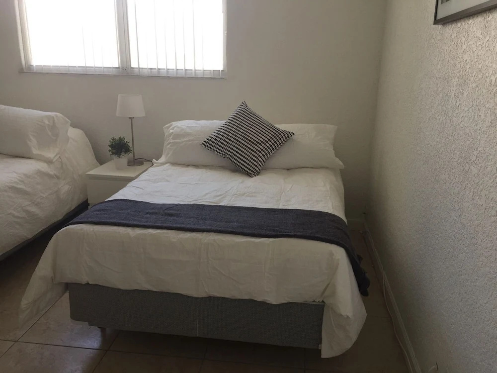 photo 1 of Beach Apartments Hollywood