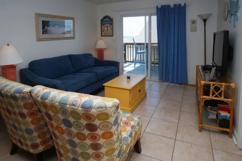 photo 1 of Beachmaster 201 by RedAwning