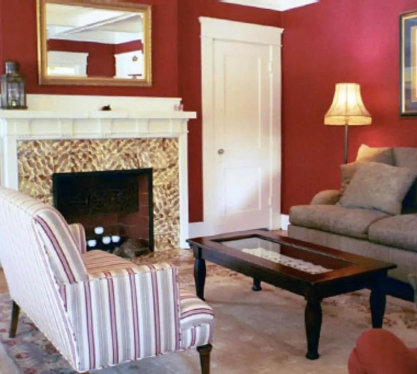photo 1 of Beachrunners Inn