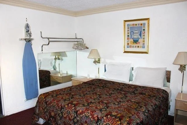 photo 1 of Beacon Inn Motel